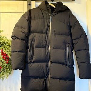 Aritzia Black Puffer Jacket